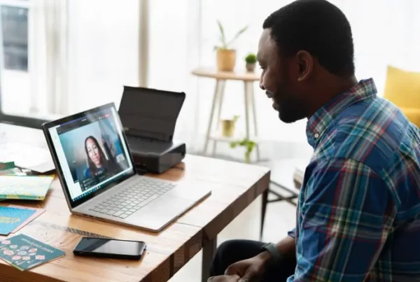 Firms shouldnt switch off unified communication features for compliance Theta Lake warns 696x464.jpg 1